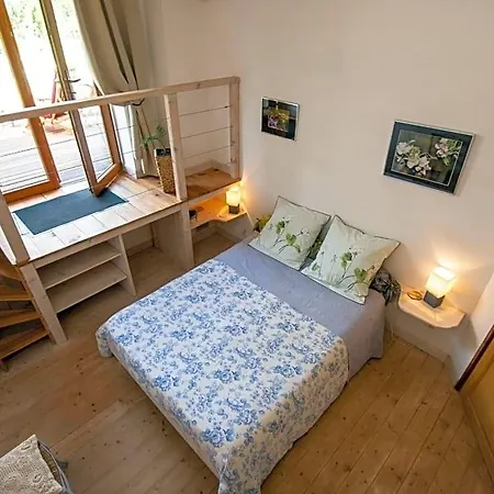 Bed & Breakfast Les D'hotes De Laurette 3*