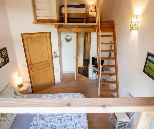 Couette-café Les D'hotes De Laurette Bertrambois